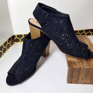 BIG BUDDah EUC Suede Cut Outs Open Toe Bootie Size 9.5 Black with Velcro Closure